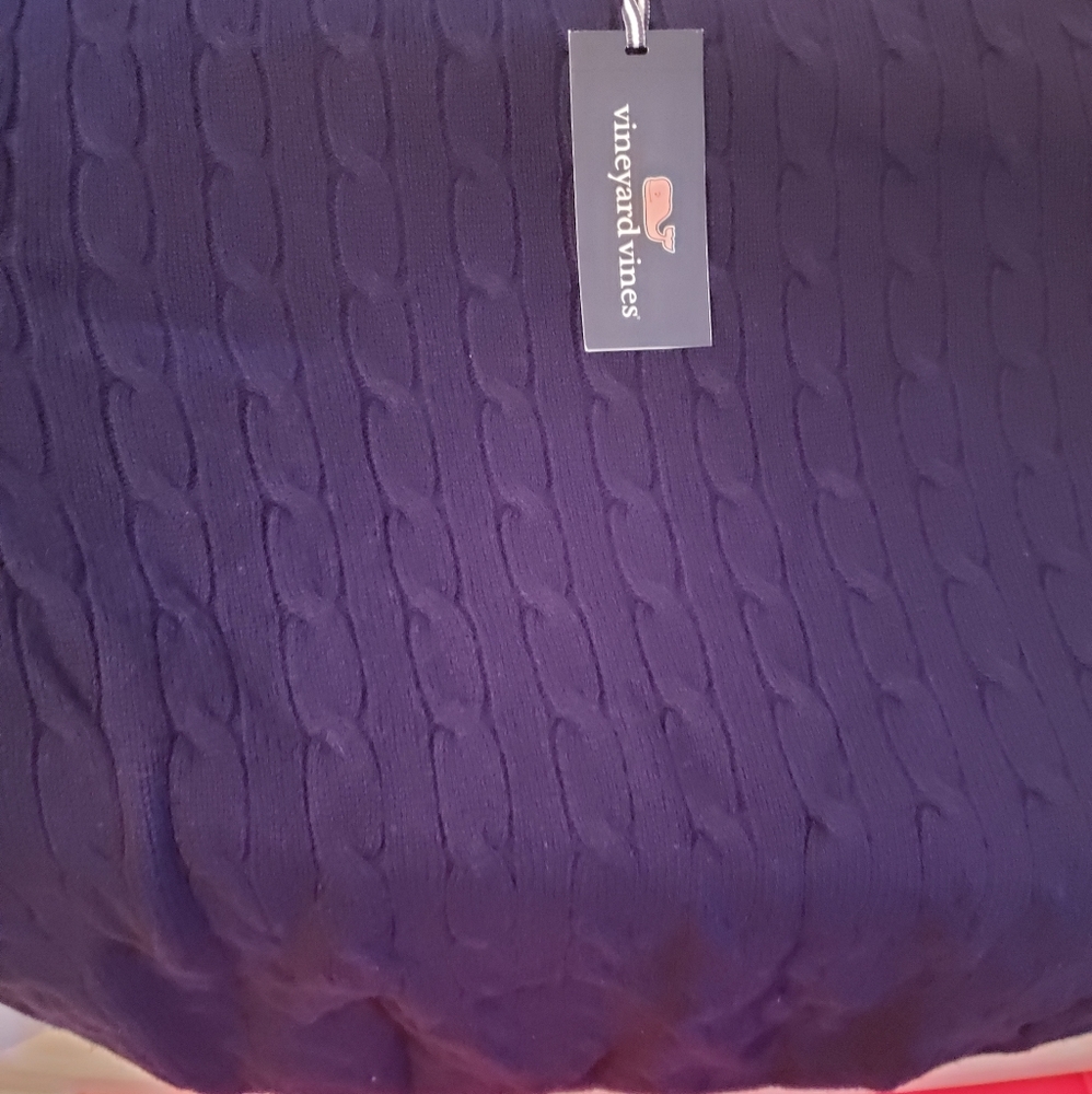 Cashmere sweater by Vineyard vines